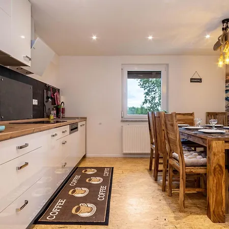 Apartman Ellenweiler Bis 10 P