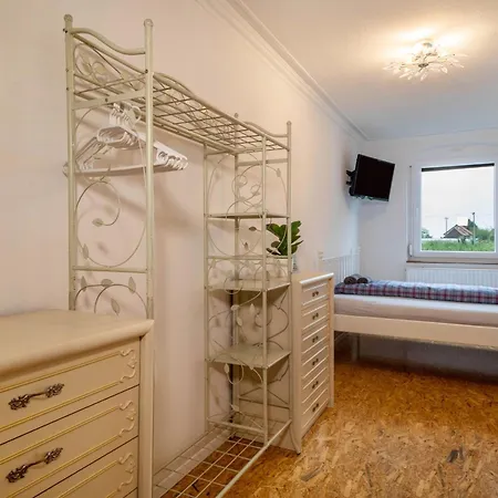 Ellenweiler Bis 10 P Apartamento *
