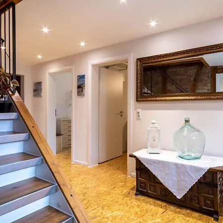 Ellenweiler Bis 10 P Apartamento